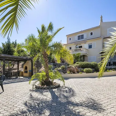 Do Altinho Villa